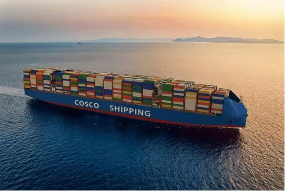 COSCO SHIPPING Holdings Achieves RMB 5.877 Billion in Net Profit Attributable to Parent Company in Q1 2026